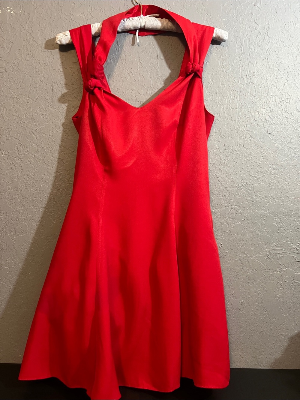 Elegant Red Halter-Style Formal Dress
